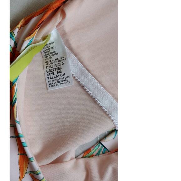 Gianni Bini Swimsuit Size Small Tropical Halter One Piece Birds of Paradise NWT - Picture 5 of 10